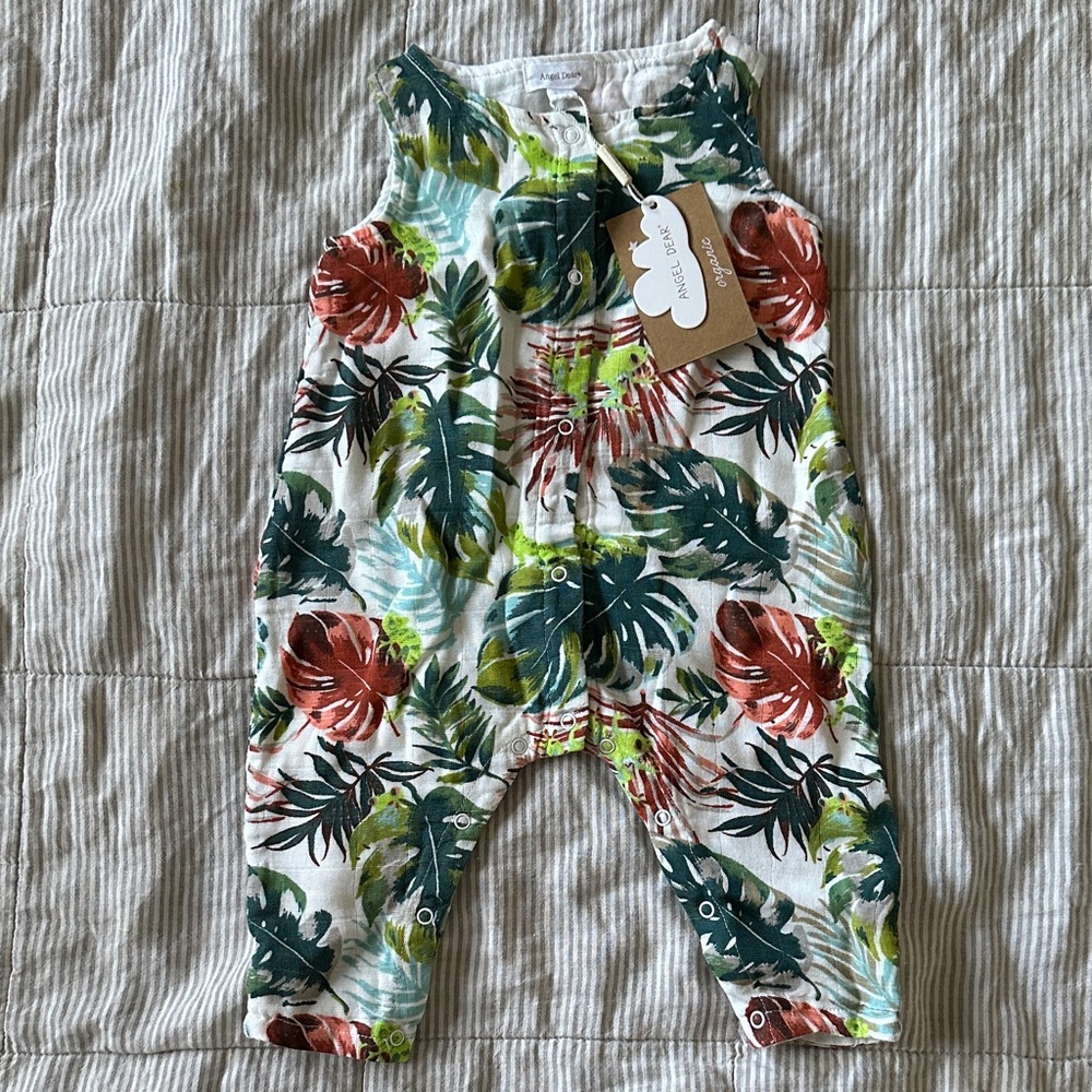 Angel Dear Green tropical Leaf Baby Outfit organic muslin cotton 3-6 months